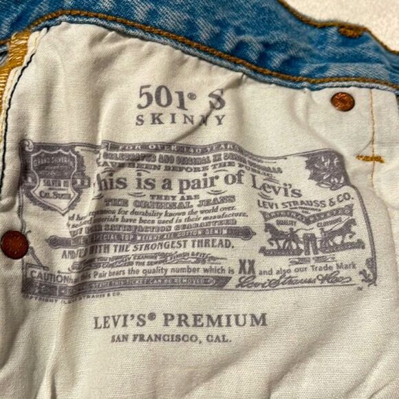 Levi’s Premium- 501 S High Rise Skinny Distressed Raw Hem Big E Jeans- Size 26 - Picture 9 of 16